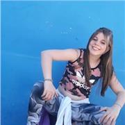 Profesora de danzas urbanas para adolescentes y niños